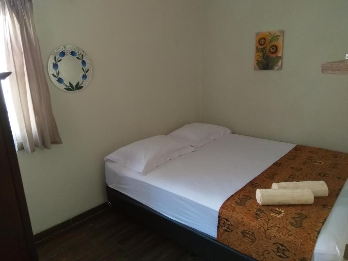 Omah Ngadiwinatan Syariah Apartment Yogyakarta Exterior photo